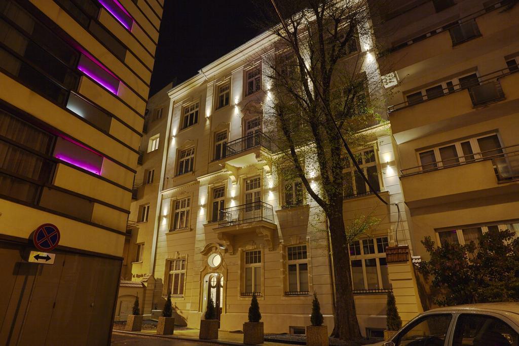 Apartamenty Alicja Cracovia Exterior foto